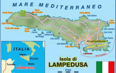 IL PRESIDENTE DELLA FONDAZIONE CON ASSEGNO A LAMPEDUSA