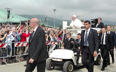 IL PAPA A LOPPIANO